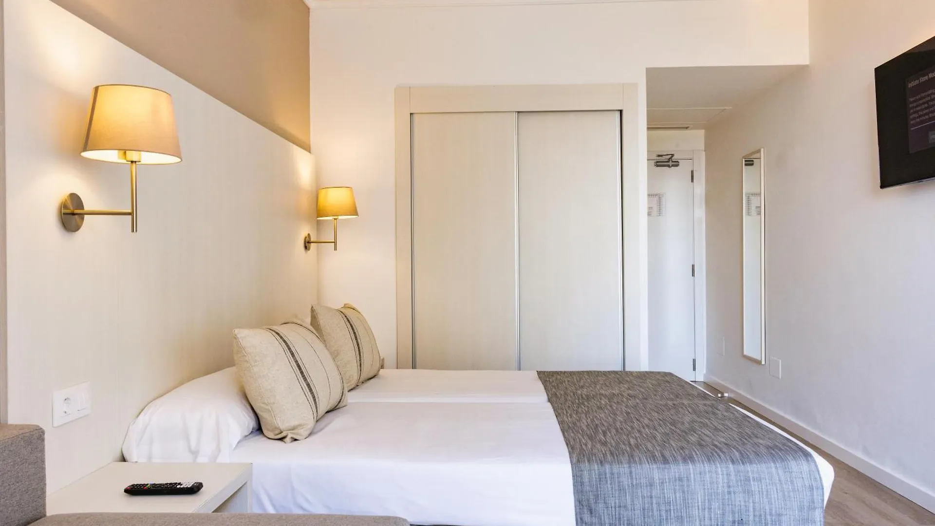 Отель Minura Sur Menorca Пунта Прима 4*,  Испания